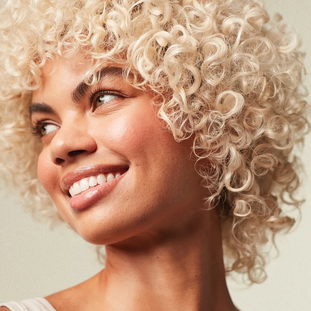 Paul Mitchell Forever Blonde Conditioner, Repairs + Deeply Hydrates, Ideal For Bleached + Lightened Hair